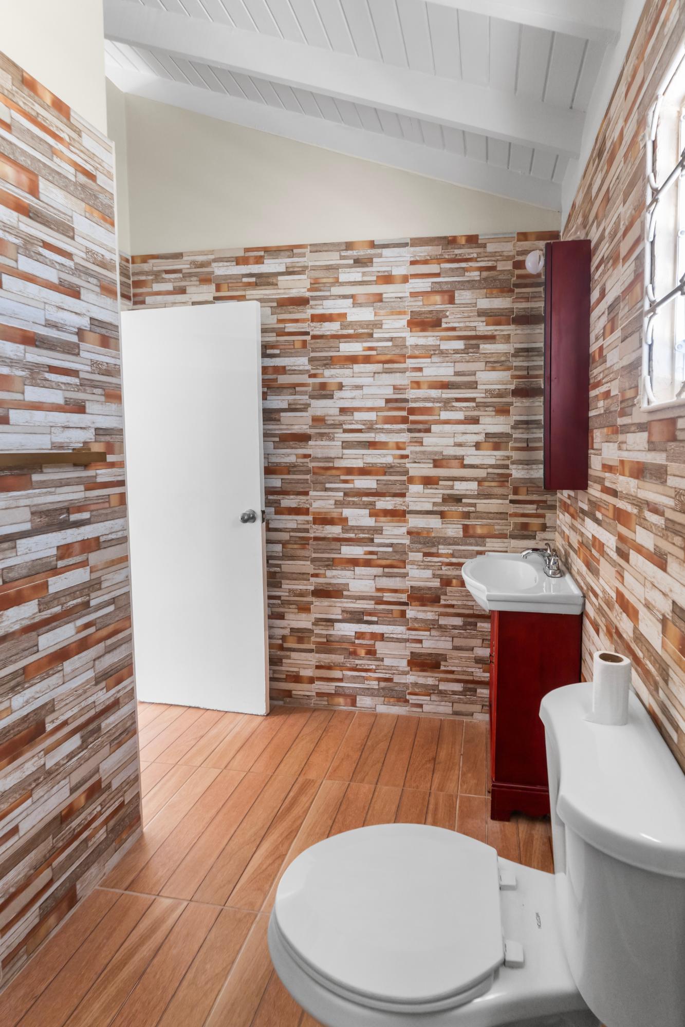 House For Rent: MOCKINGBIRD CIRCLE, THE A, Old Harbour | $75,000 photo 7