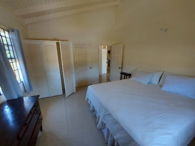 House For Rent: DRAXHALL COUNTRY CLUB, Drax Hall Estate | $1,200 photo 5