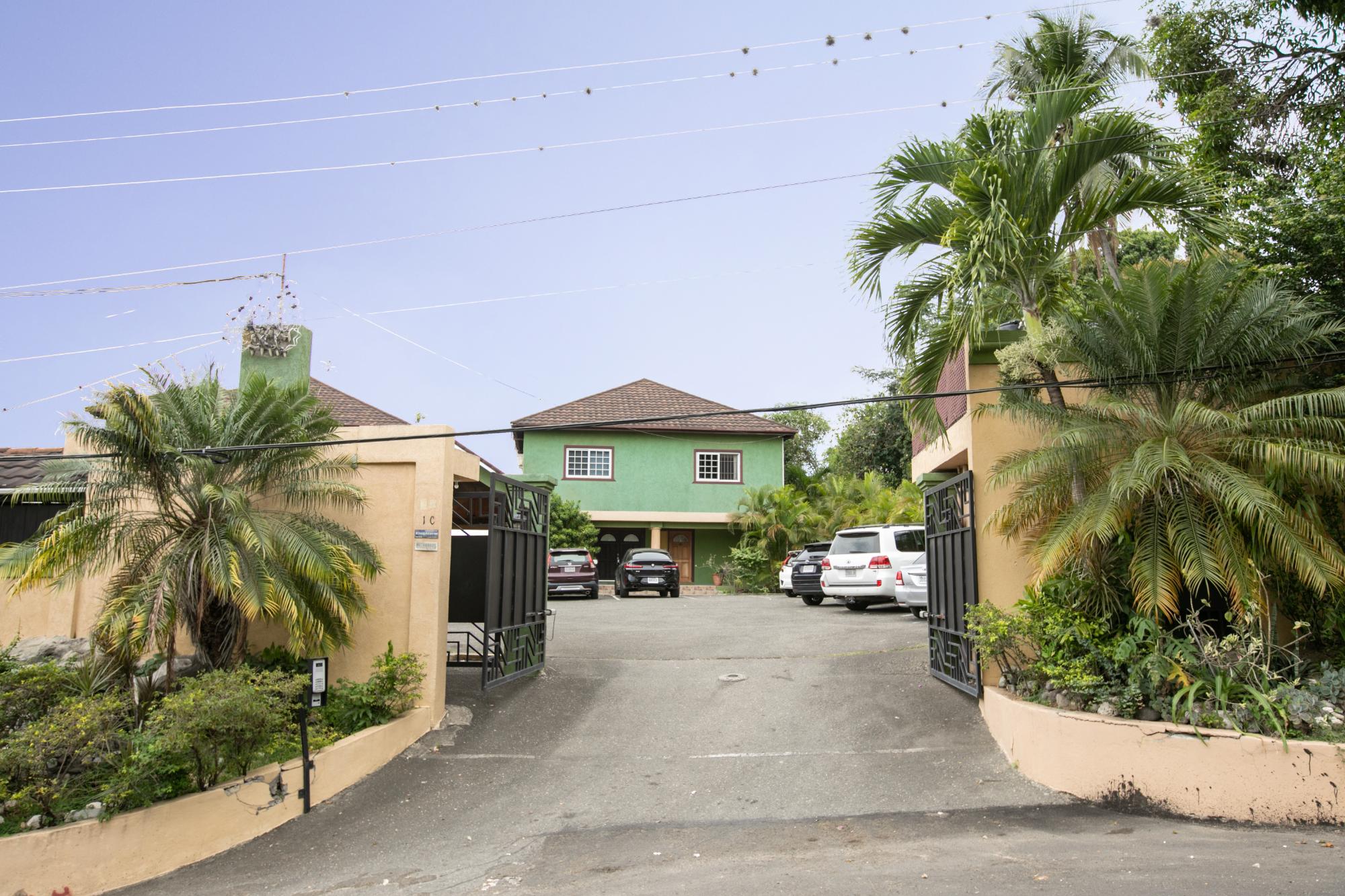 Apartment For Sale: TAVISTOCK TERRACE, Kingston 6 | $388,000 photo 2