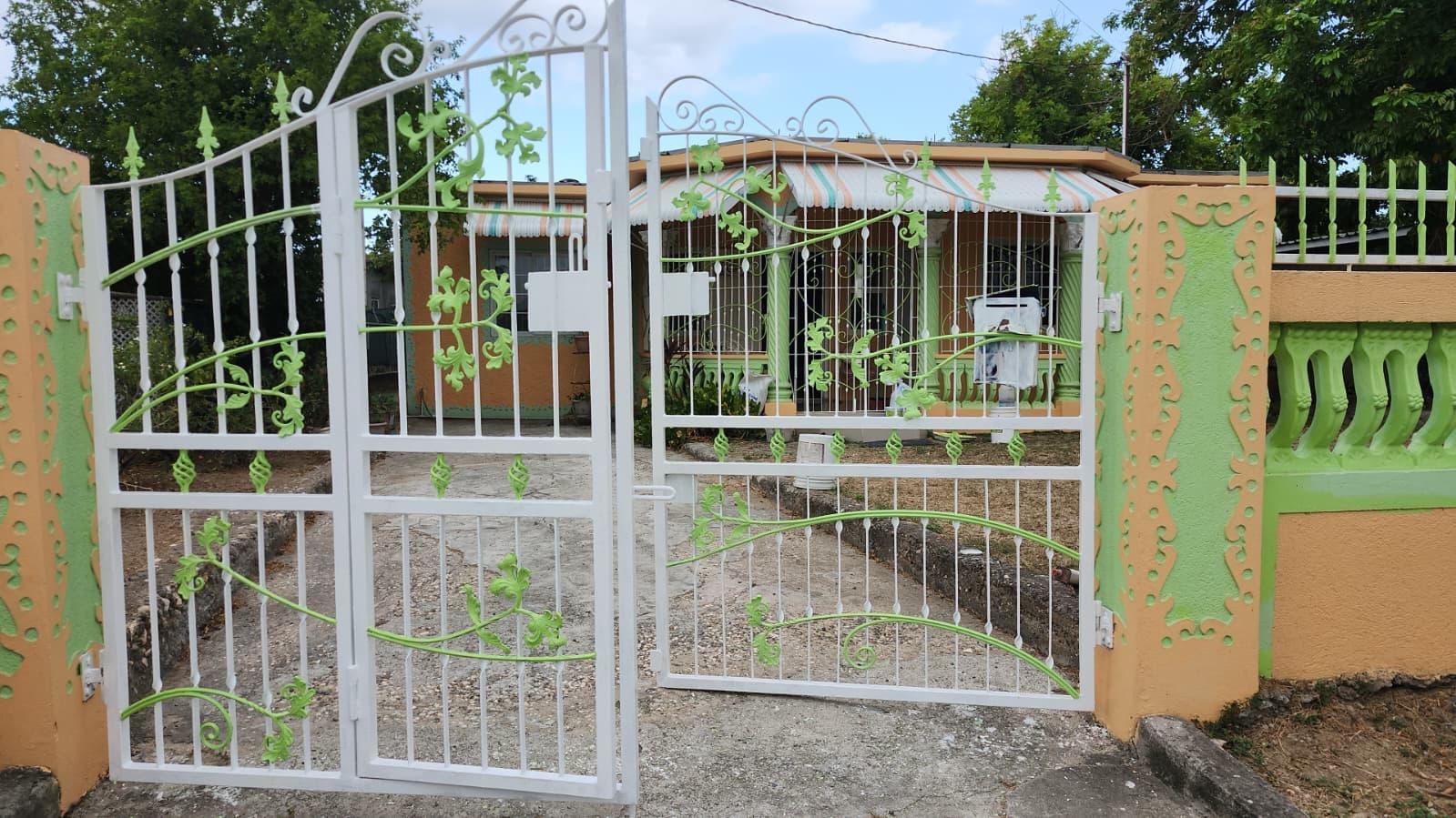 House For Rent: EUSTON DRIVE, Spanish Village | $75,000 photo 2