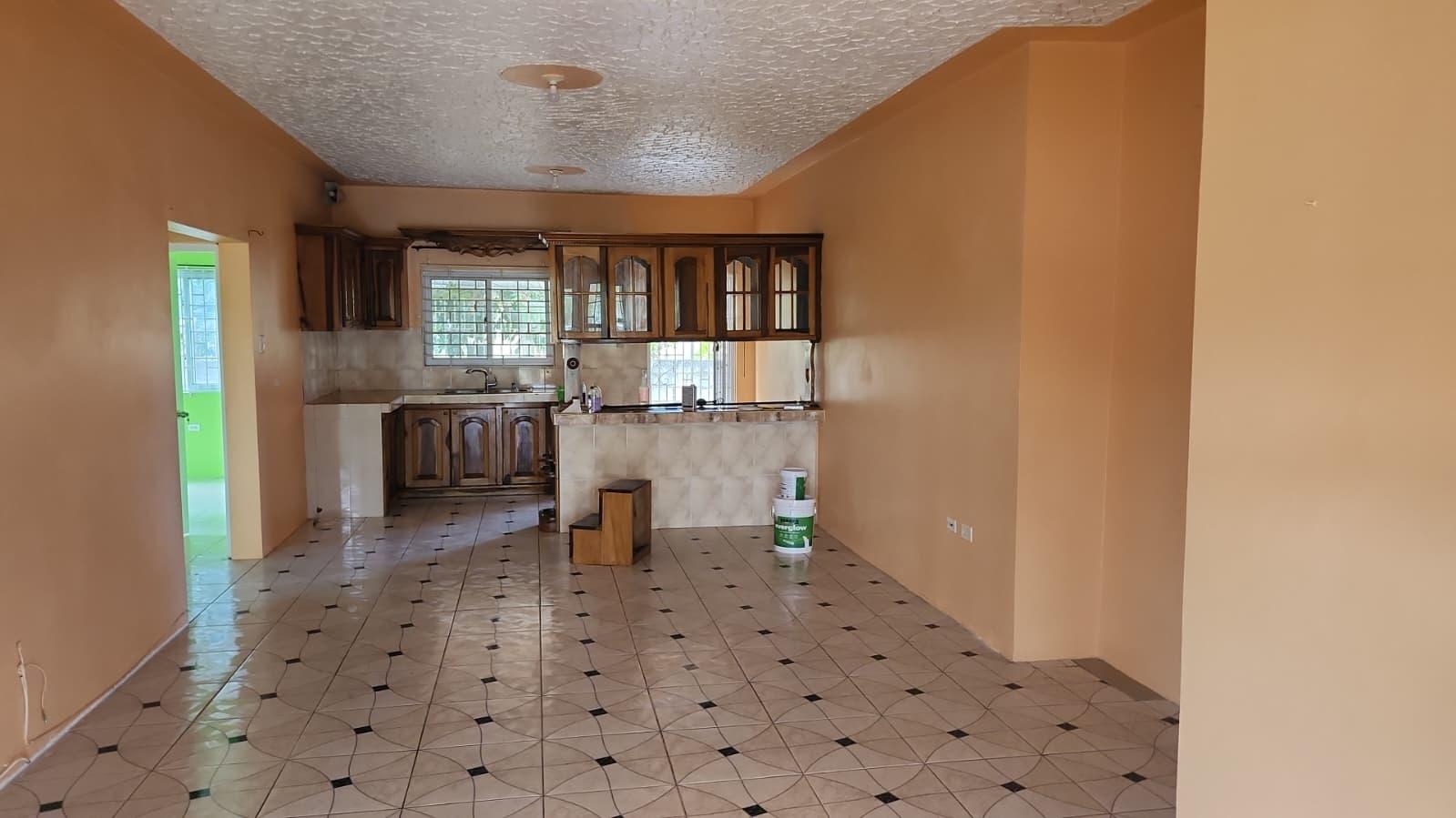 House For Rent: EUSTON DRIVE, Spanish Village | $75,000 photo 4