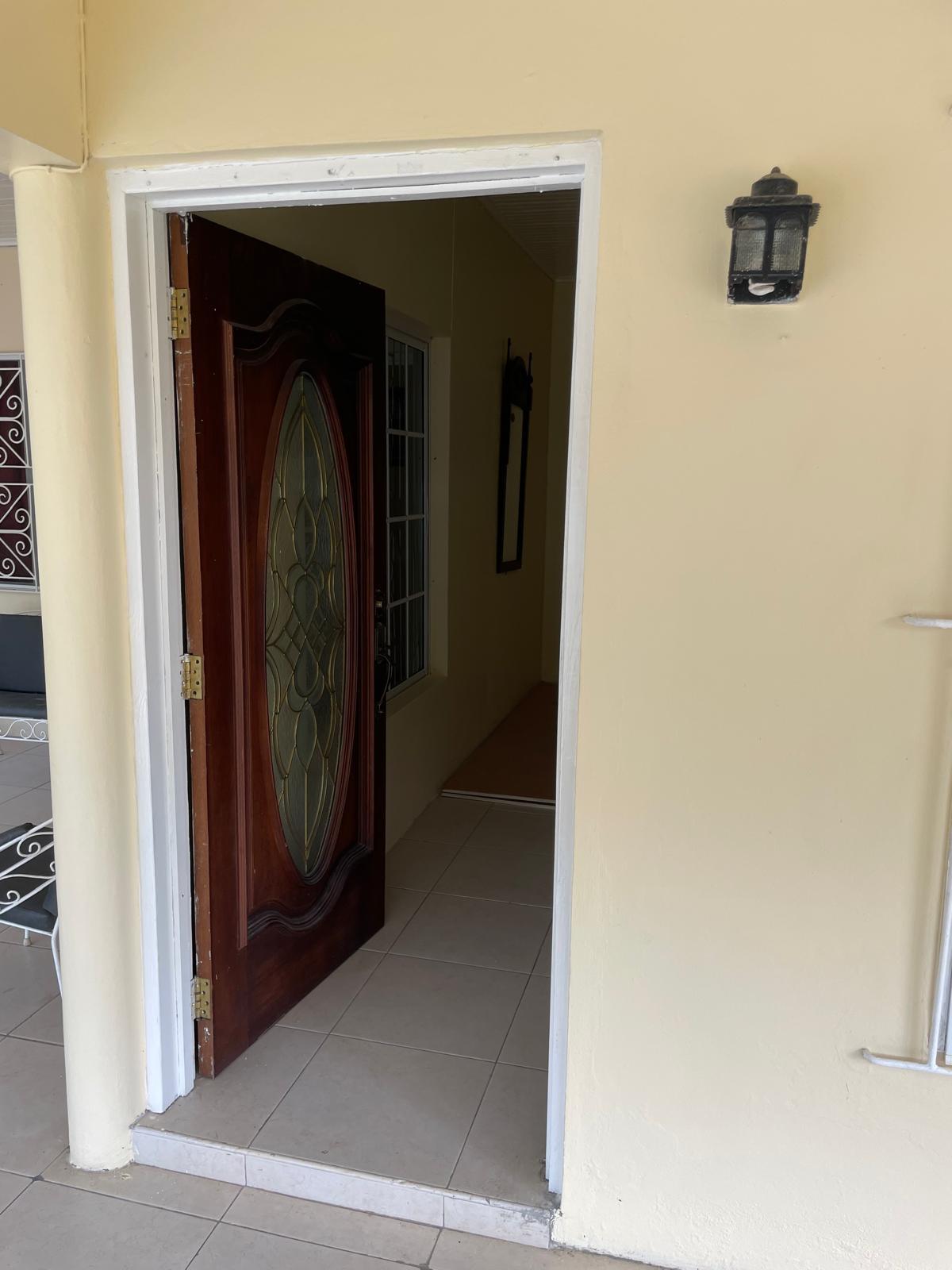 House For Rent: HAVENDALE, Kingston 19 | $200,000 photo 3