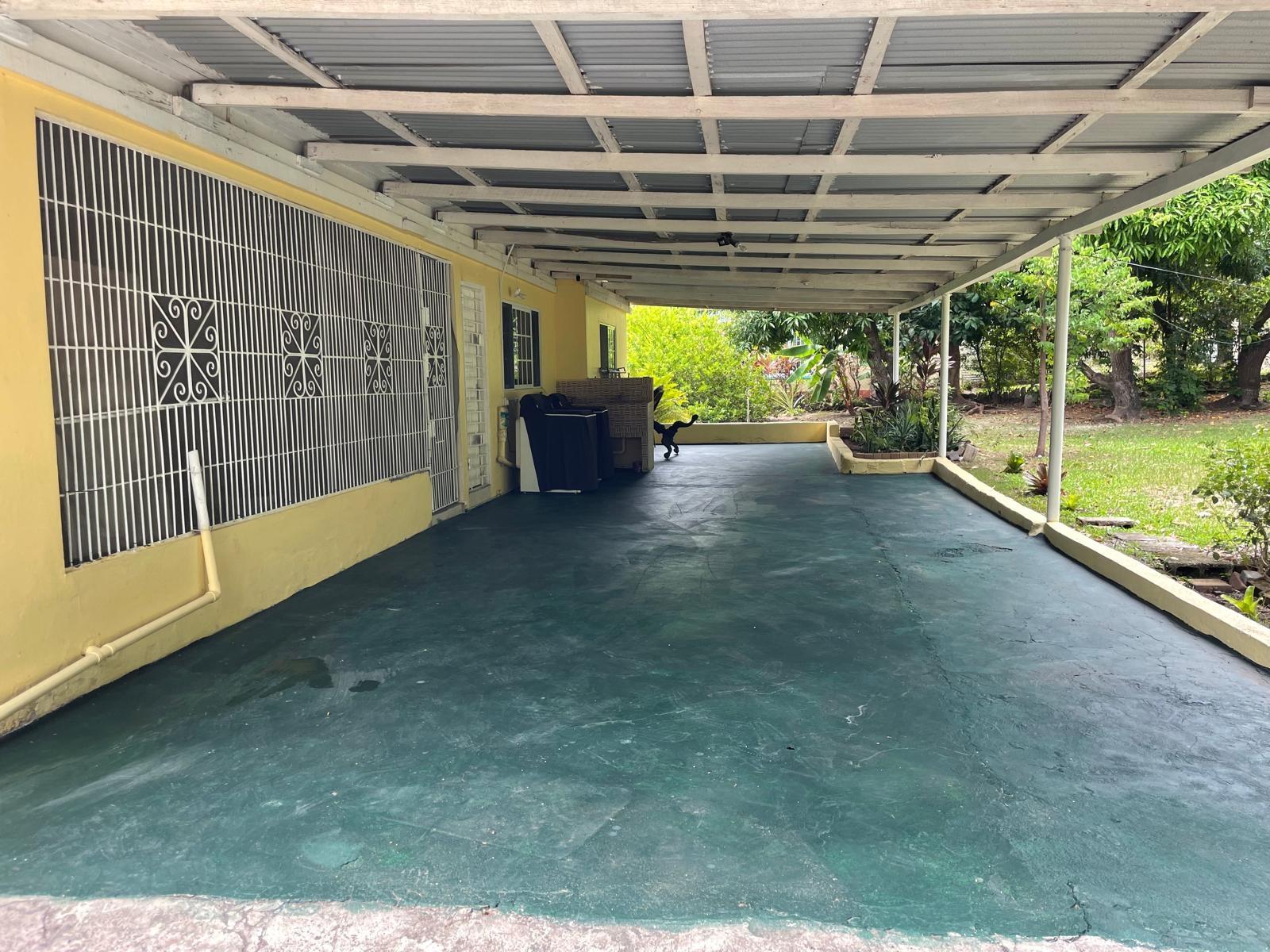 House For Rent: HAVENDALE, Kingston 19 | $200,000 photo 7