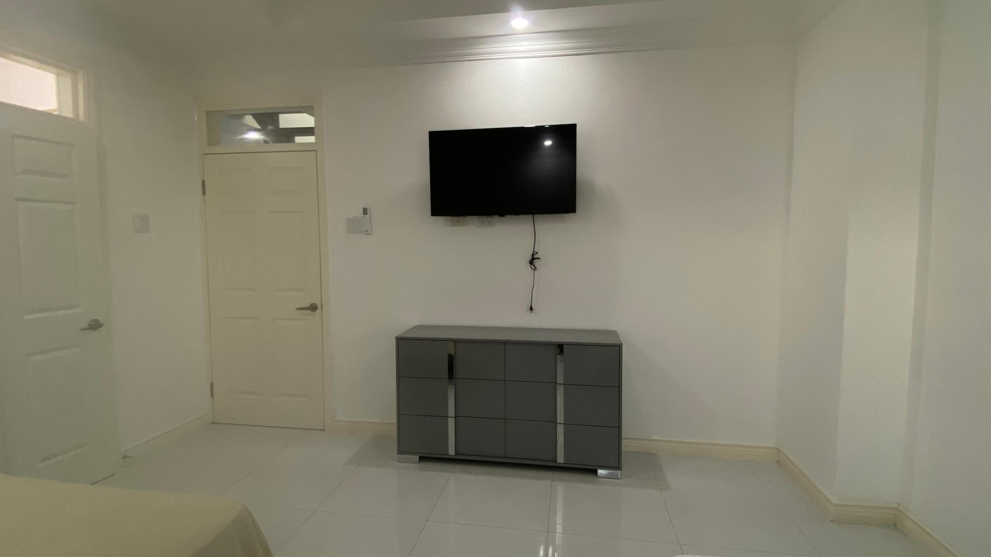 Apartment For Rent: ROCHESTER AVENUE, Kingston 8 | $2,100 photo 21