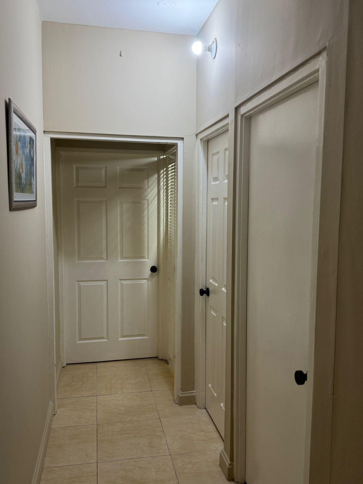 Apartment For Rent: KENSINGTON CRESCENT, Kingston 5 | $150,000 photo 4