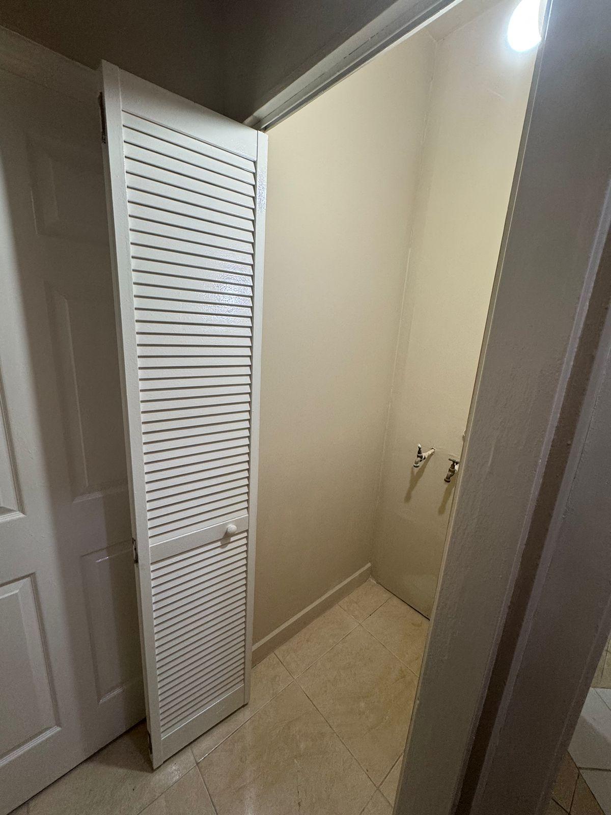 Apartment For Rent: KENSINGTON CRESCENT, Kingston 5 | $150,000 photo 8
