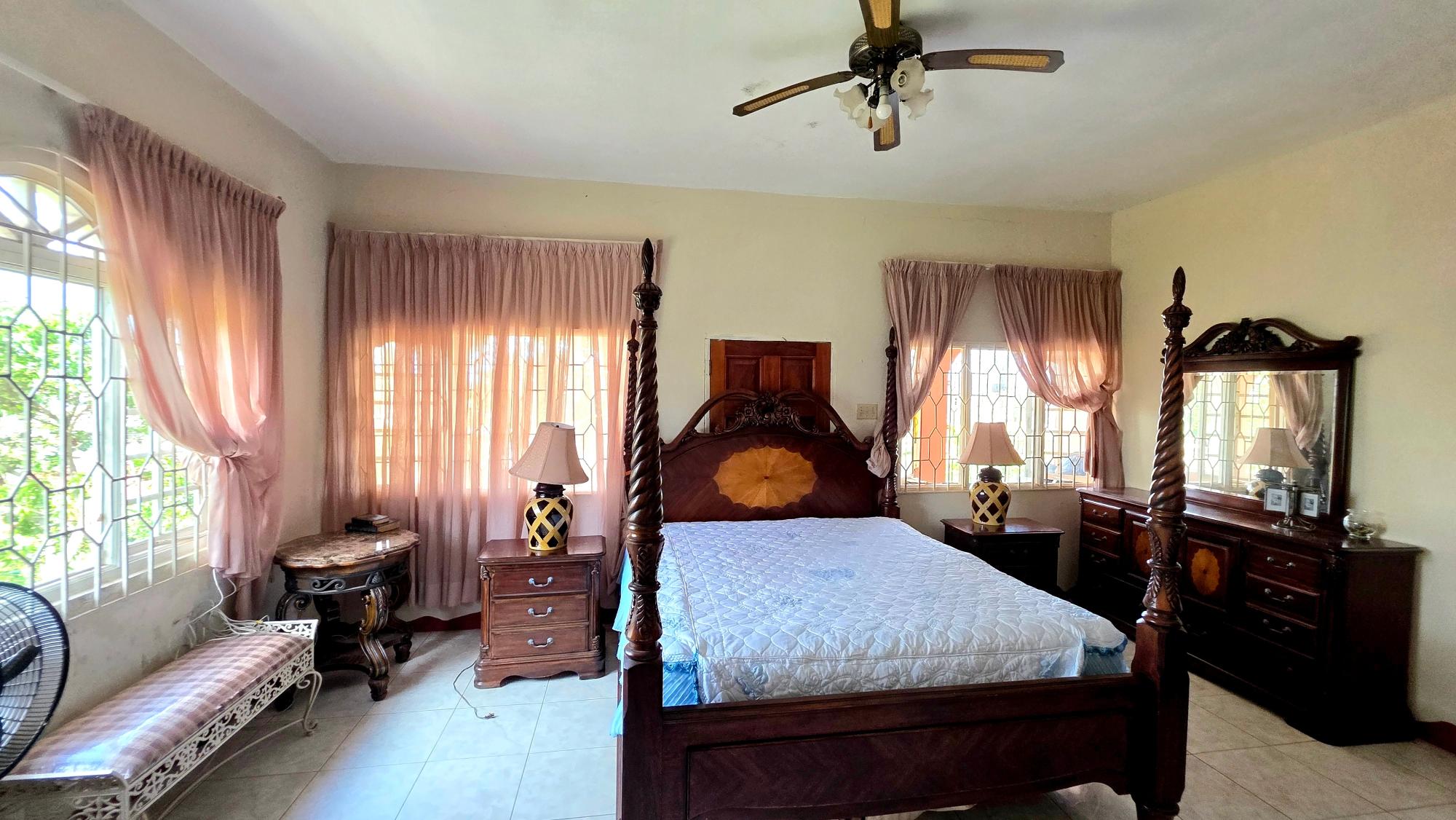 House For Sale: NORTHERN ESTATE LILLIPUT, Lilliput | $55,000,000 photo 9
