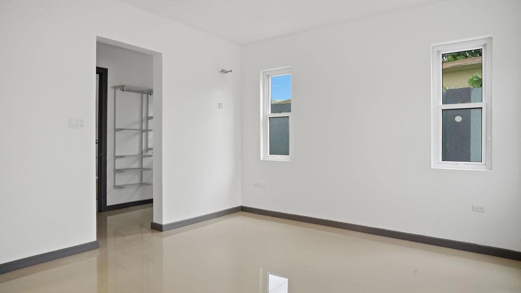 Apartment For Rent: BARRINGTON DR. ST. ANDREW, Kingston 19 | $250,000 photo 8