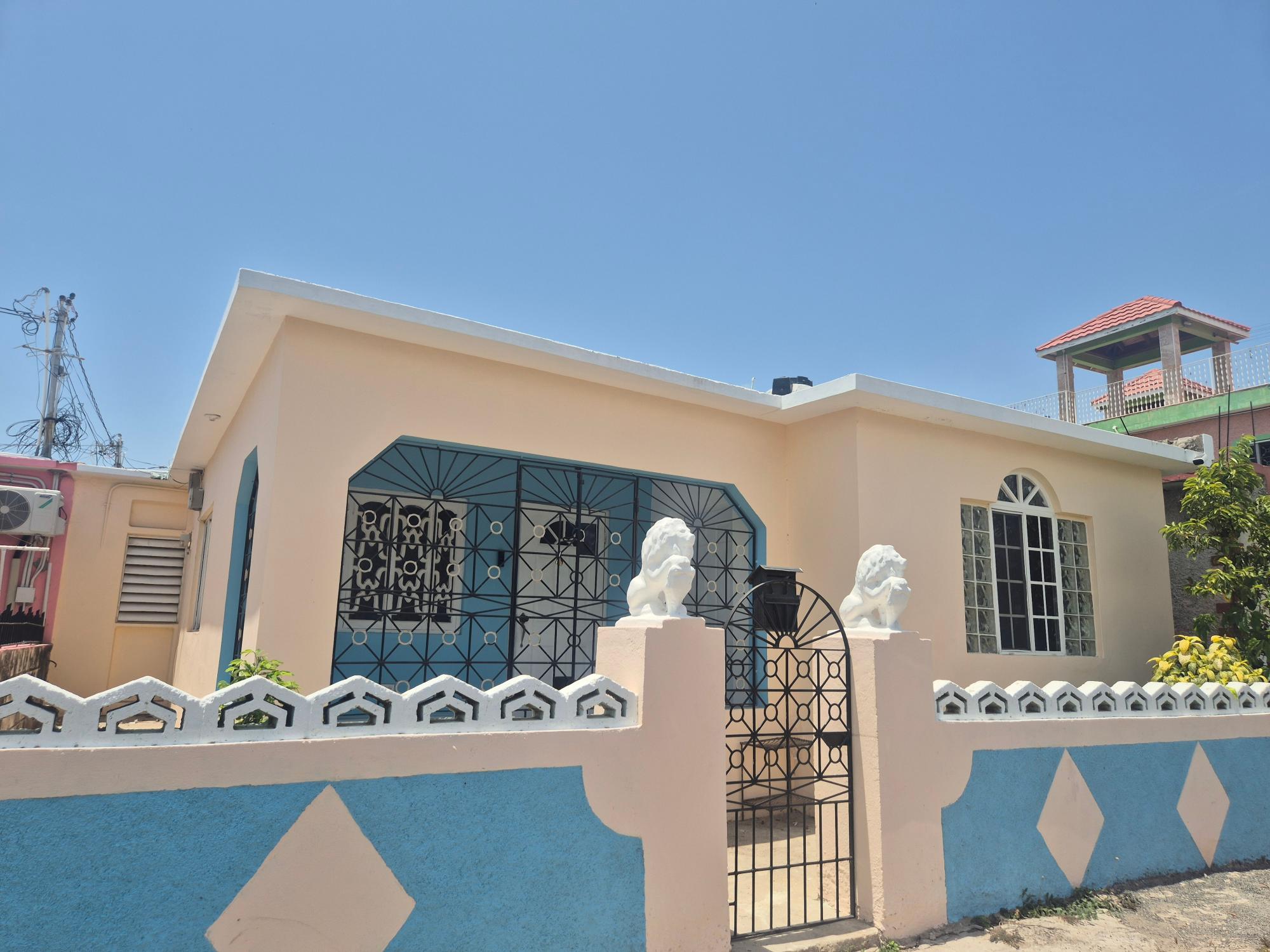 House For Sale: 5 EAST, GREATER PORTMORE, Greater Portmore | $24,000,000 photo 3