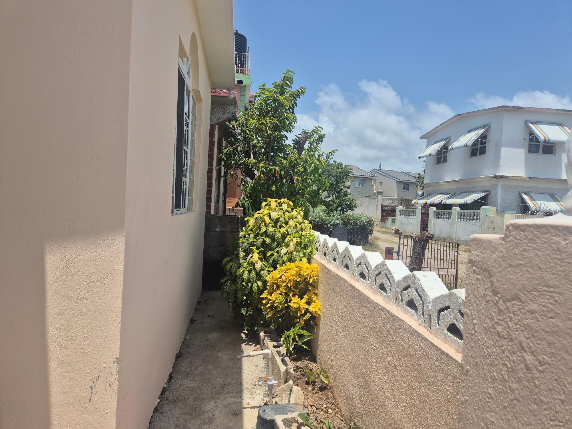 House For Sale: 5 EAST, GREATER PORTMORE, Greater Portmore | $24,000,000 photo 6