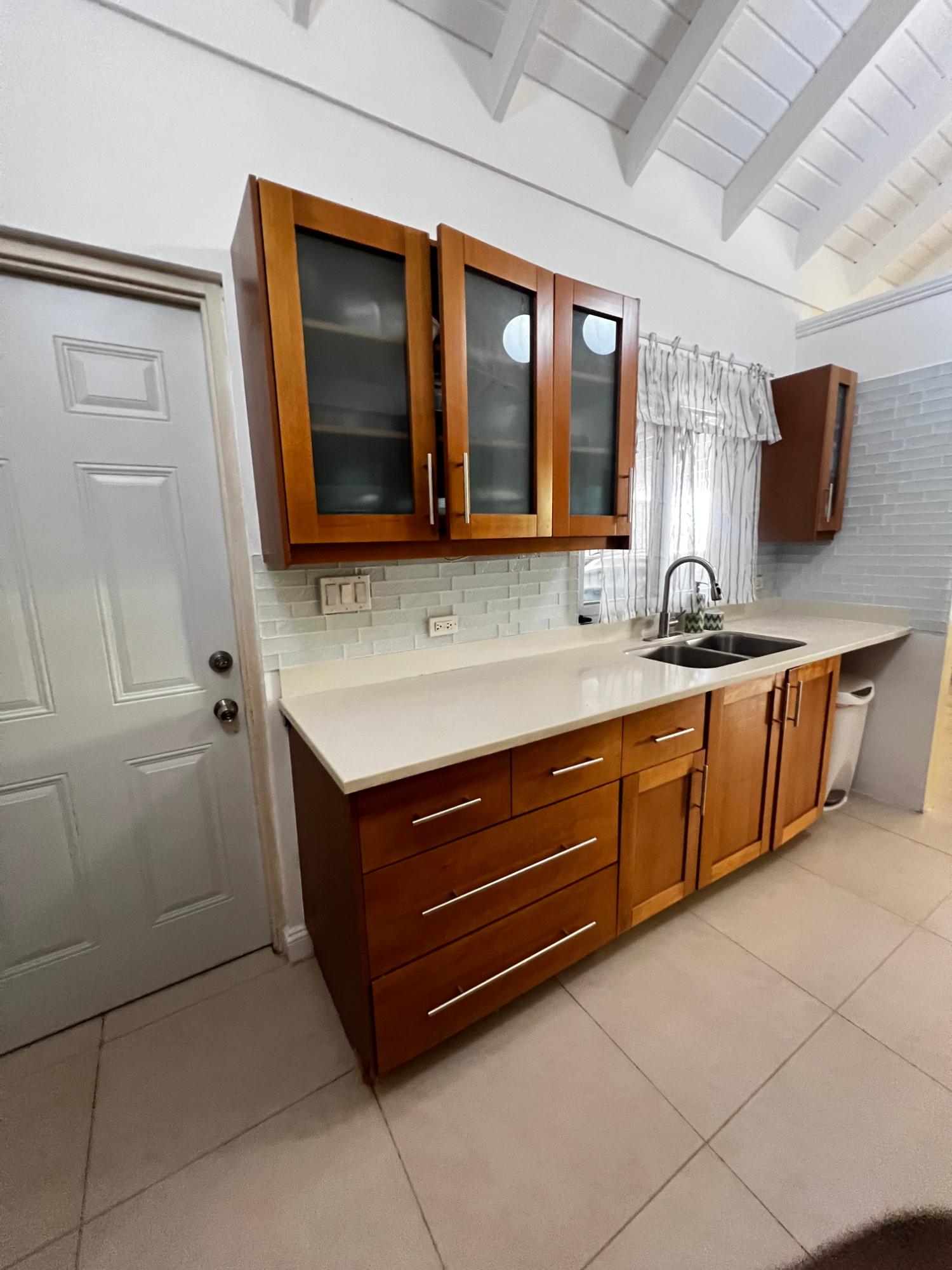 House For Rent: PAPAYA AVENUE, Richmond | $2,400 photo 5