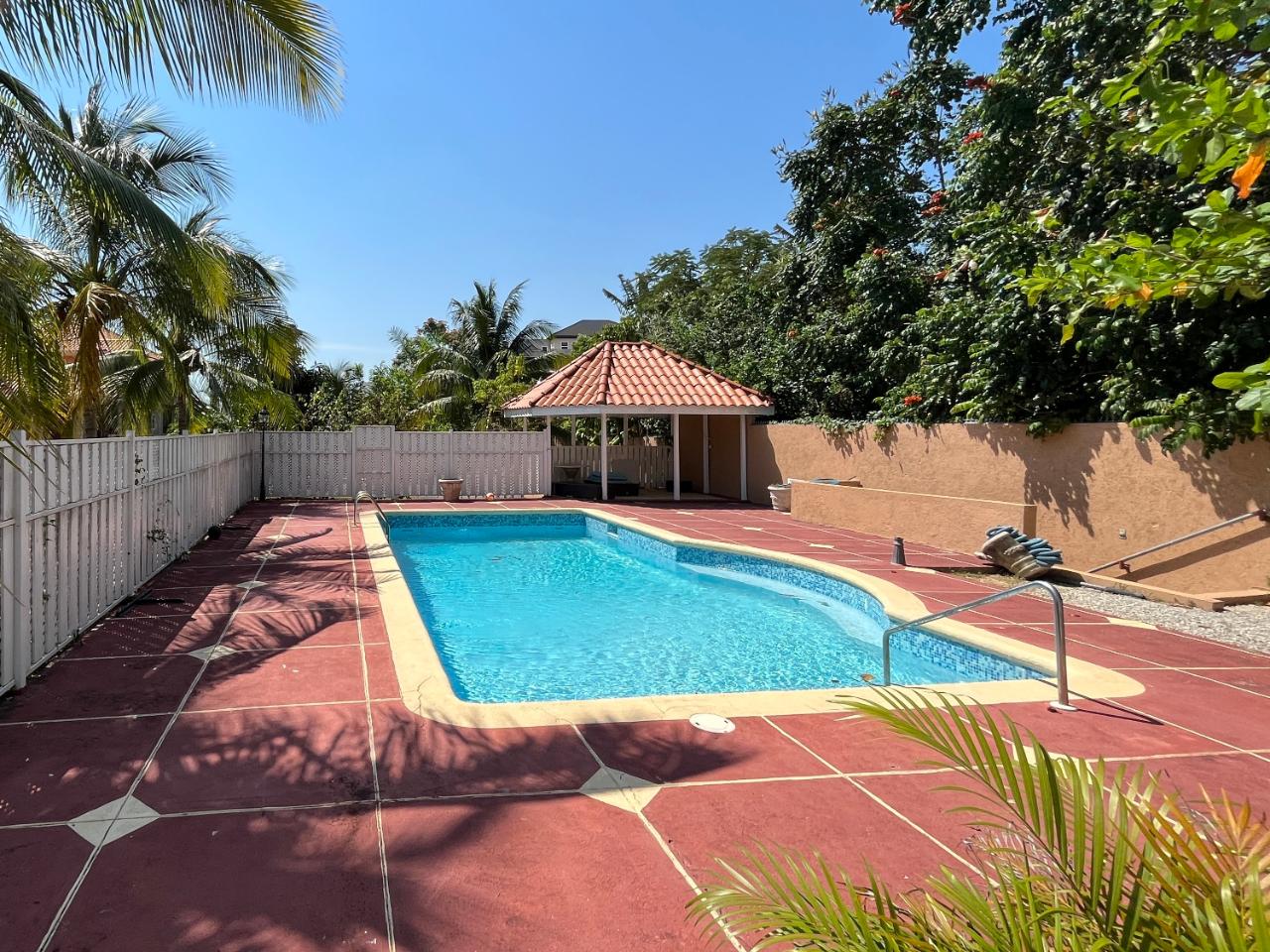 Townhouse For Rent: BARBICAN ROAD, Kingston 6 | $3,300 photo 17