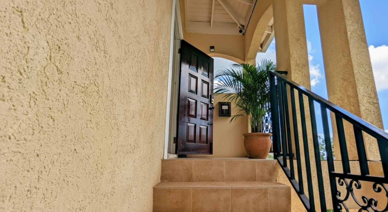 Apartment For Sale: KIRKLAND CLOSE, Kingston 19 | $330,000 photo 3