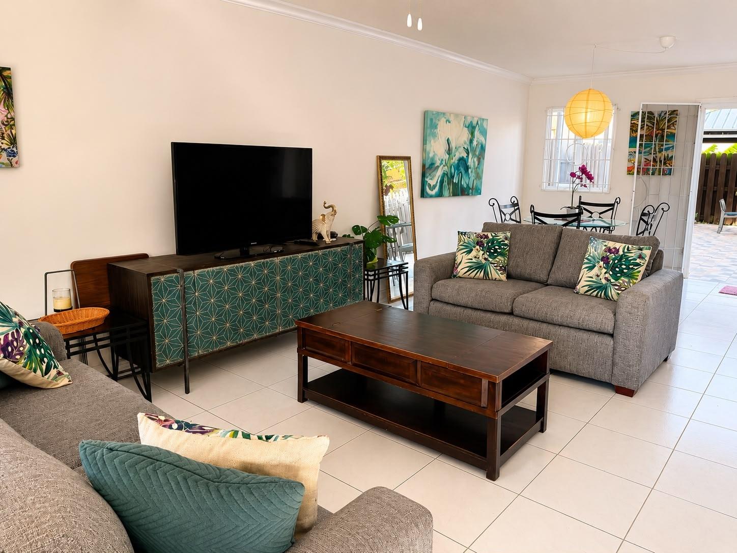 Townhouse For Rent: WHITE CEDAR ROAD, Mango Walk C-Club | $1,900 photo 3