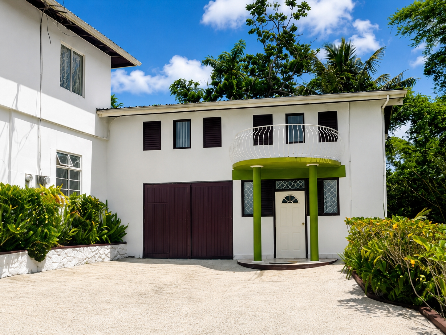 House For Sale: GODFREY LANDS, MANCHESTER, Mandeville | $55,000,000 photo 2