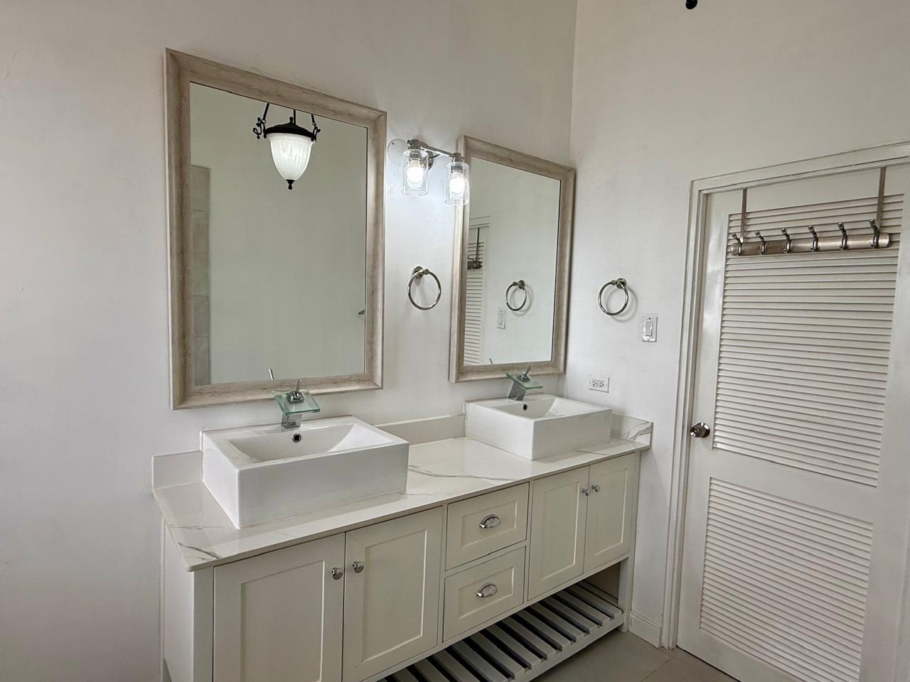 Apartment For Rent: WEST OAKRIDGE, Kingston 8 | $1,800 photo 18
