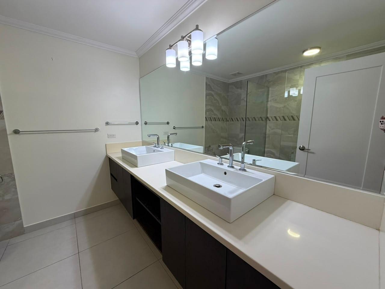 Apartment For Rent: GARDEN CLOSE, Kingston 8 | $2,500 photo 14