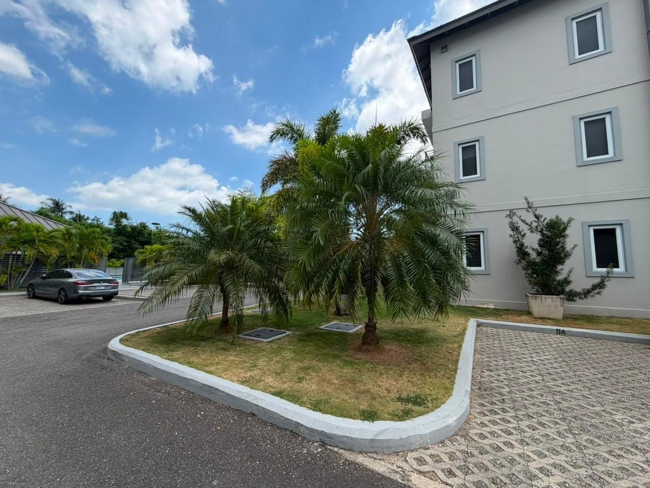 Apartment For Rent: GARDEN CLOSE, Kingston 8 | $2,500 photo 18