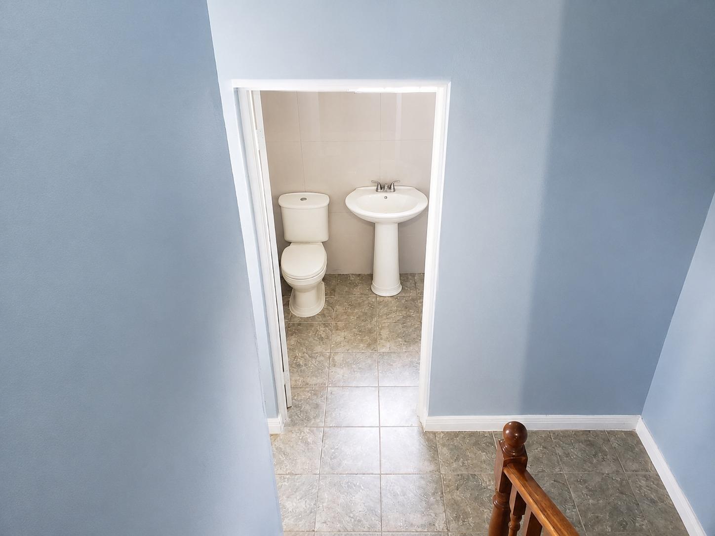 Townhouse For Rent: GREEN APT, HATFIELD, Hatfield | $160,000 photo 6