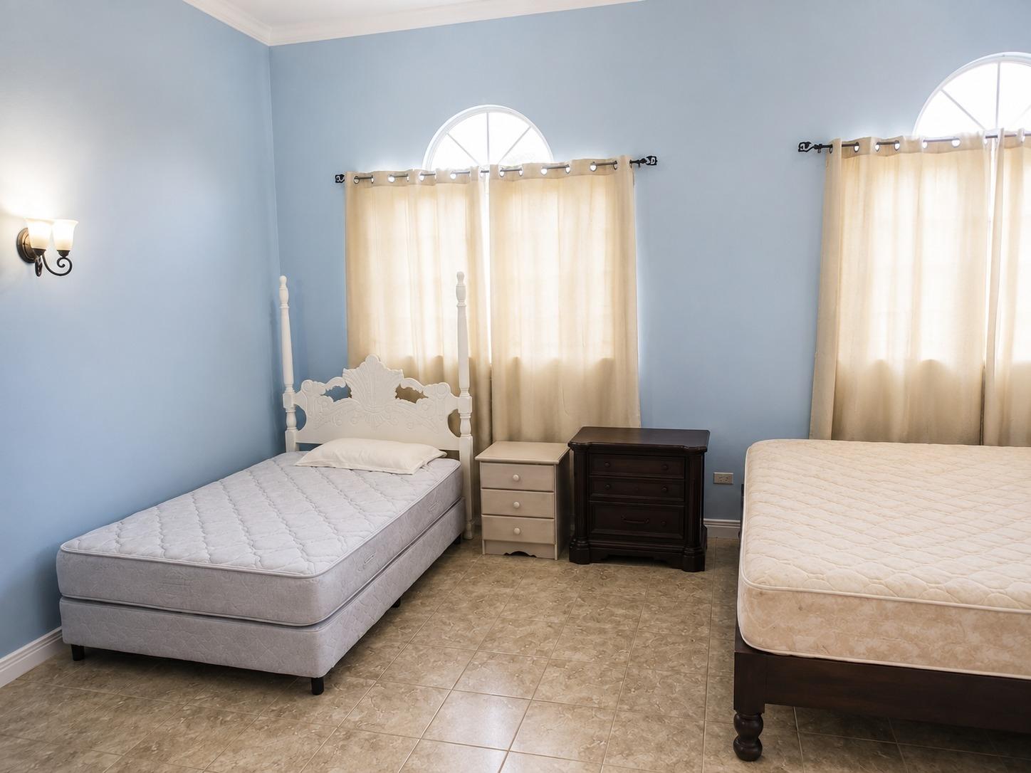 Townhouse For Rent: GREEN APT, HATFIELD, Hatfield | $160,000 photo 7