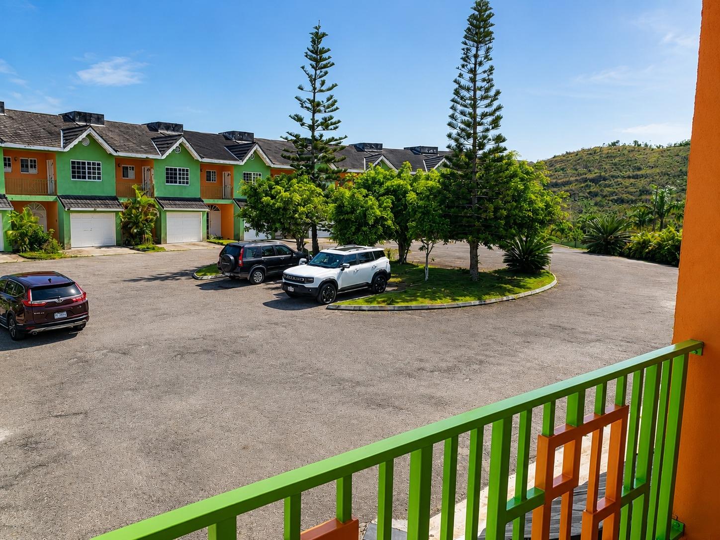 Townhouse For Rent: GREEN APT, HATFIELD, Hatfield | $160,000 photo 9