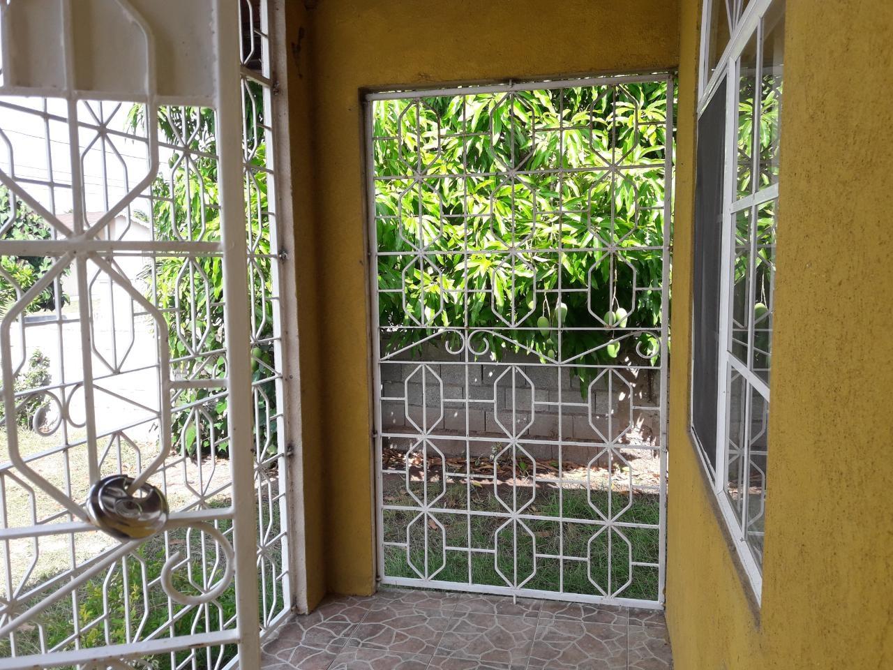 House For Rent: NEW HARBOUR VILLAGE2, Old Harbour | $75,000 photo 7