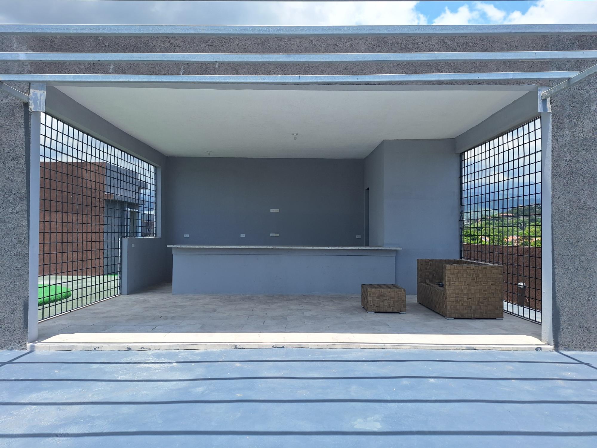 Apartment For Sale: SEAVIEW AVENUE, Kingston 5 | $300,000 photo 5