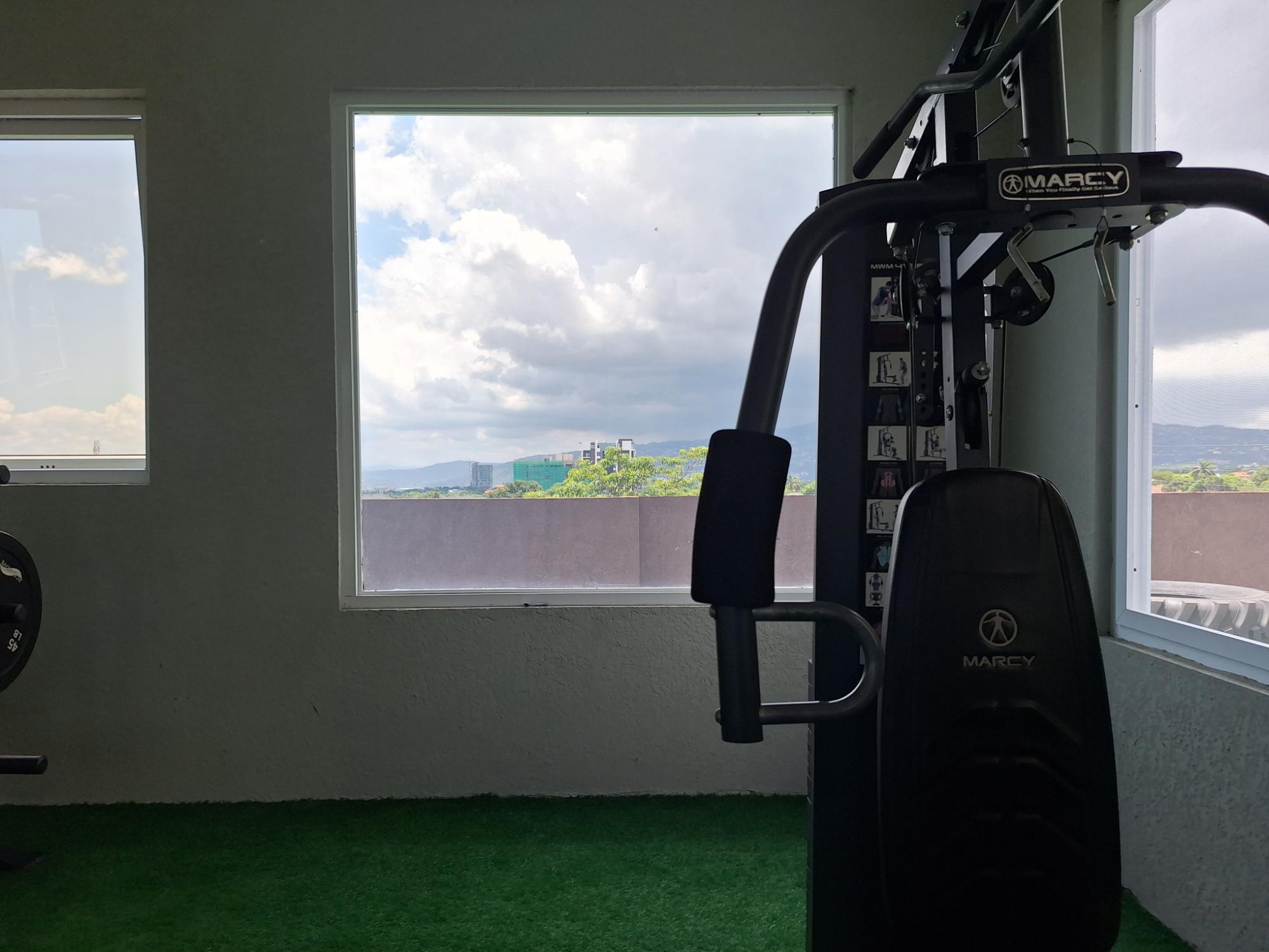 Apartment For Sale: SEAVIEW AVENUE, Kingston 5 | $300,000 photo 12