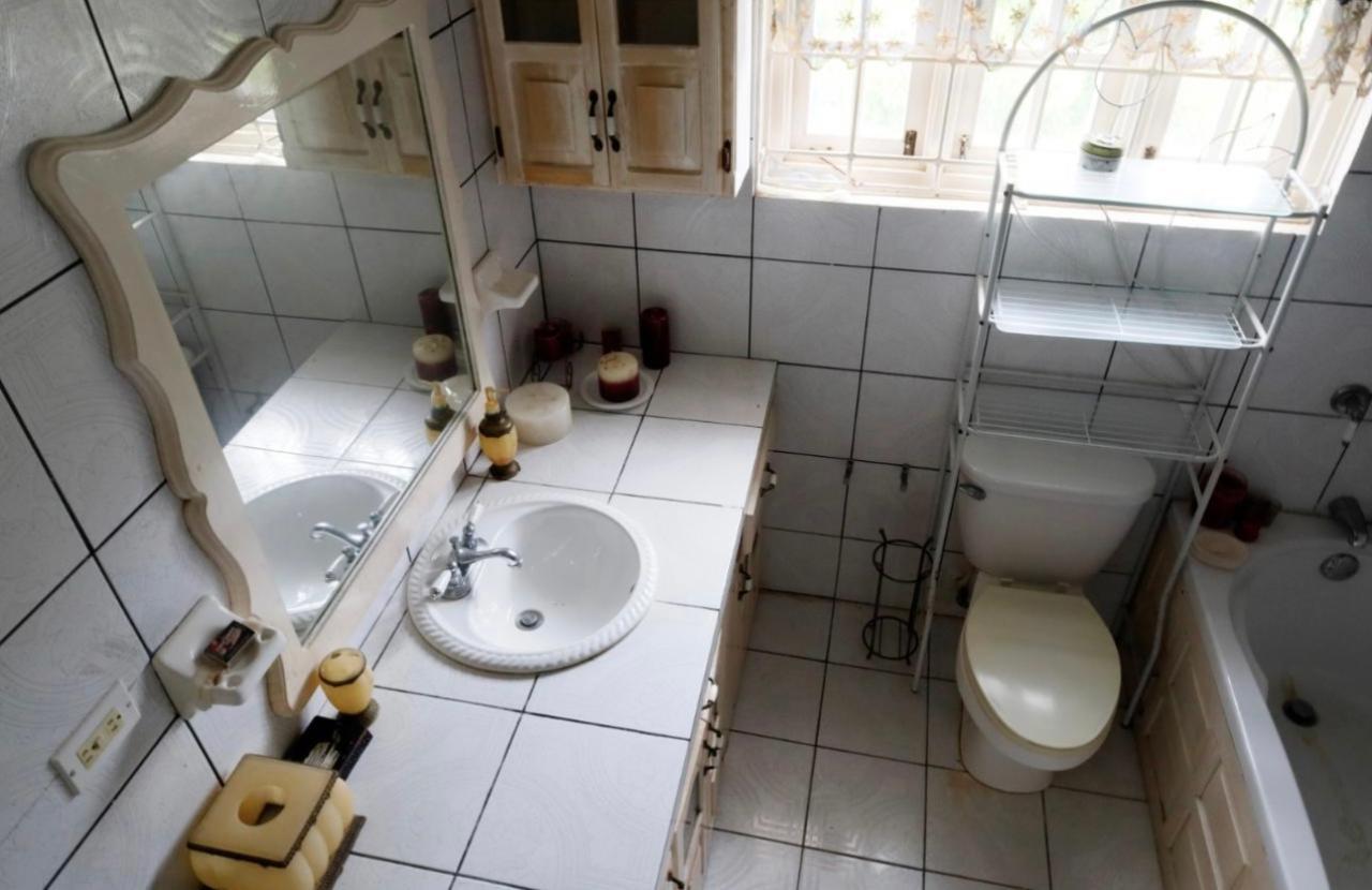 House For Sale: GREAT POND, OCHO RIOS, ST, Ocho Rios | $400,000 photo 9