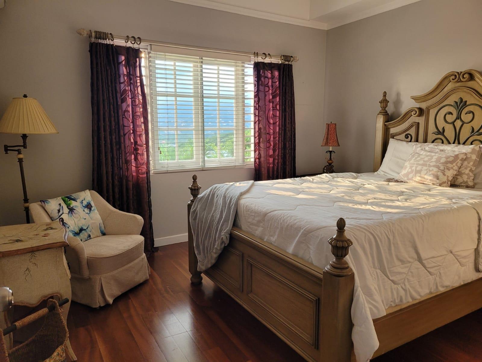 Apartment For Rent: CHERRY HILL DRIVE, Kingston 8 | $3,200 photo 8