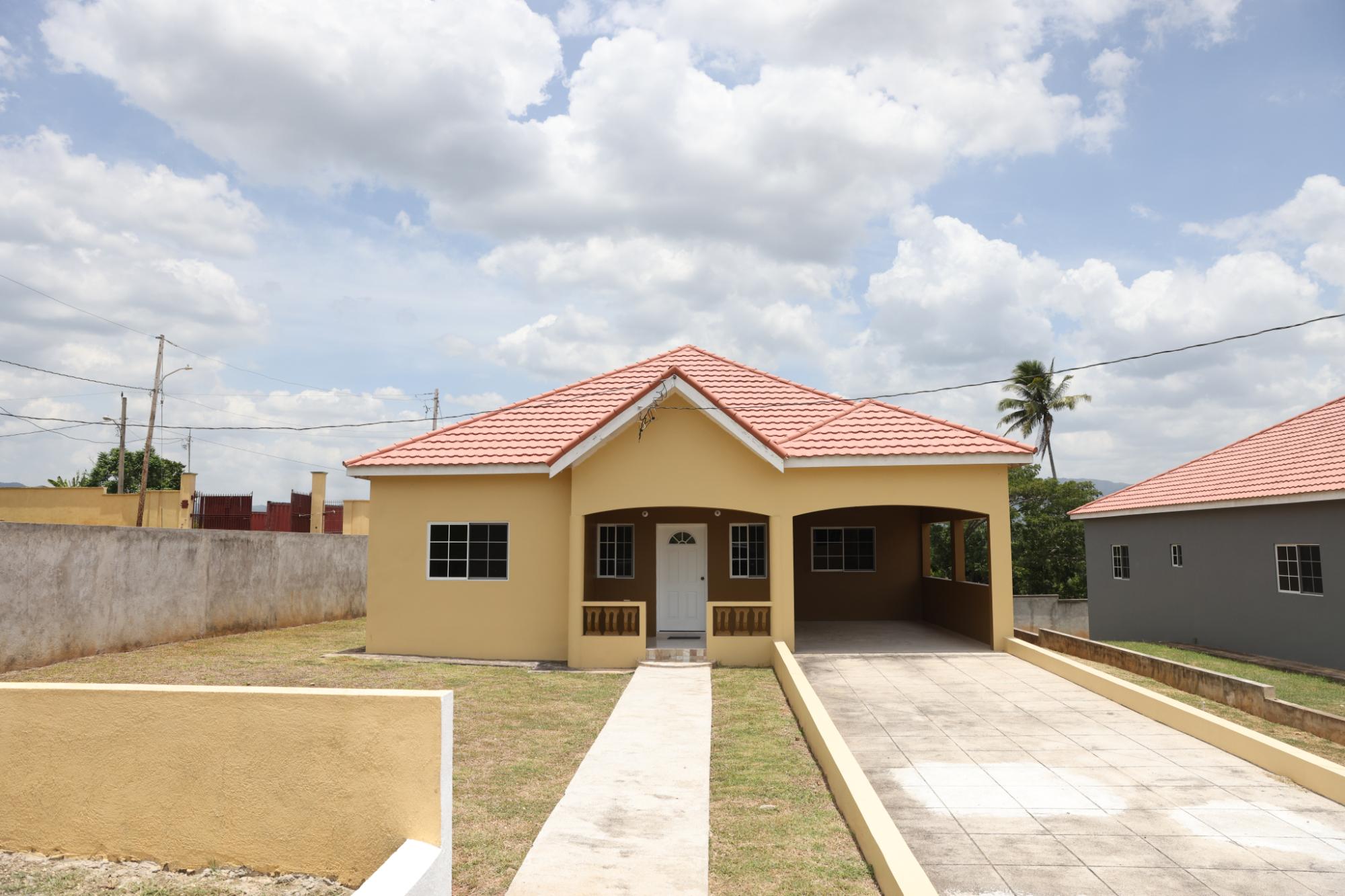 House For Sale: MENDEZ DRIVE, Byndloss | $45,000,000 photo 2