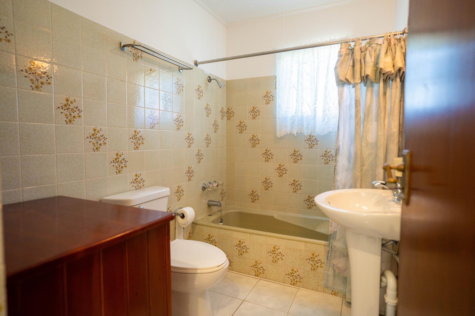 House For Sale: WINT WAY, Mandeville | $62,000,000 photo 20