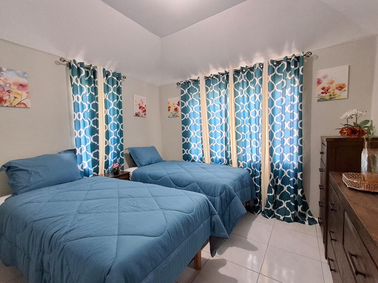 House For Rent: HARTLAND ESTATE, ST ANN, Laughlands | $1,200 photo 10