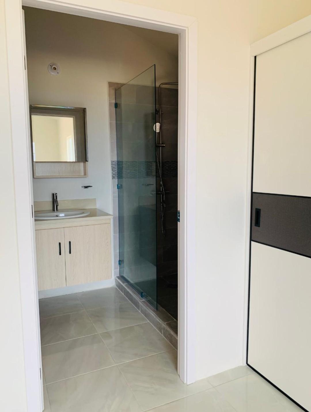 House For Rent: CAMELOT VILLAGE, Discovery Bay | $125,000 photo 16