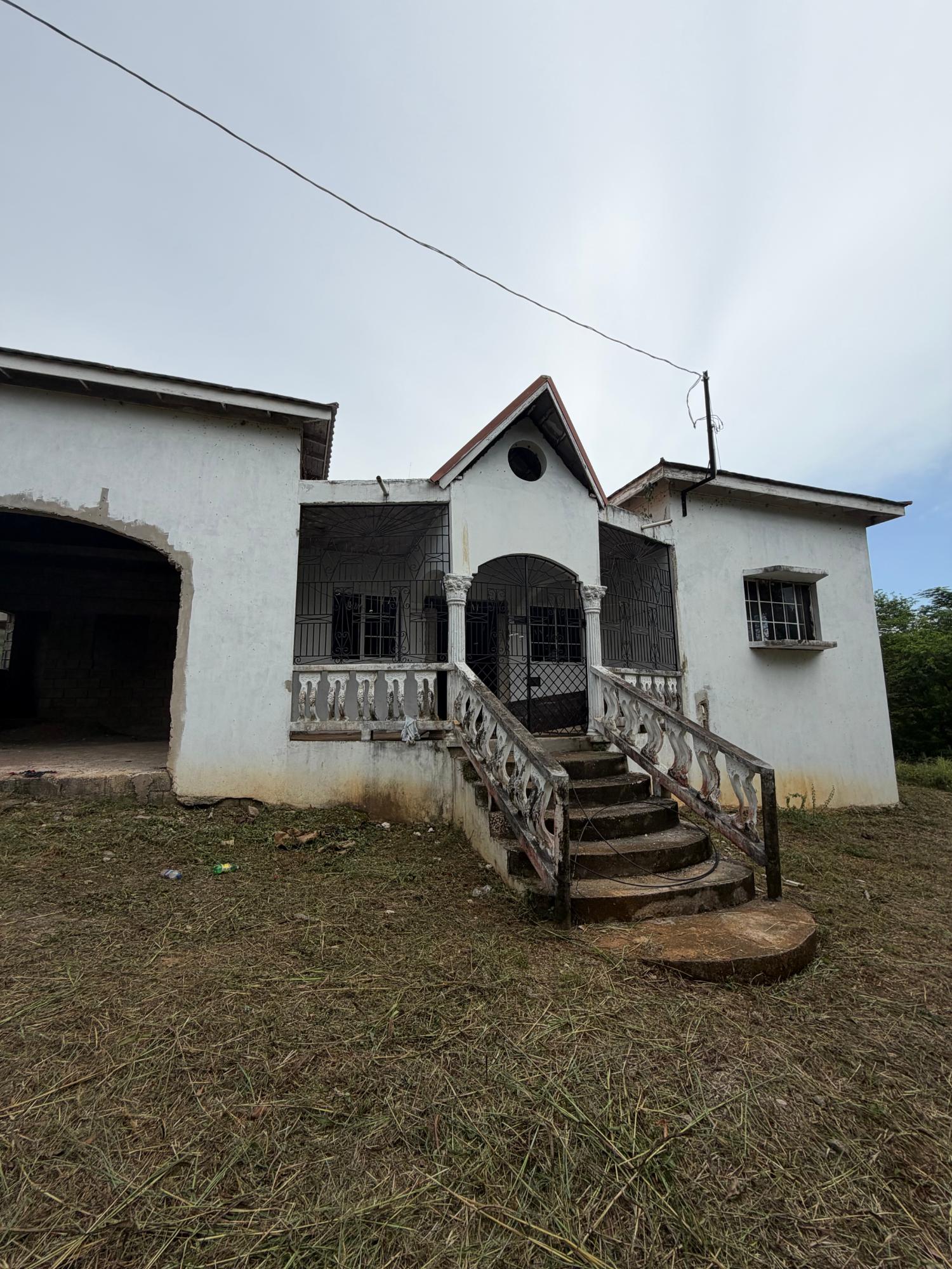 House For Sale: PEPPER DISTRICT, Pepper | $185,000