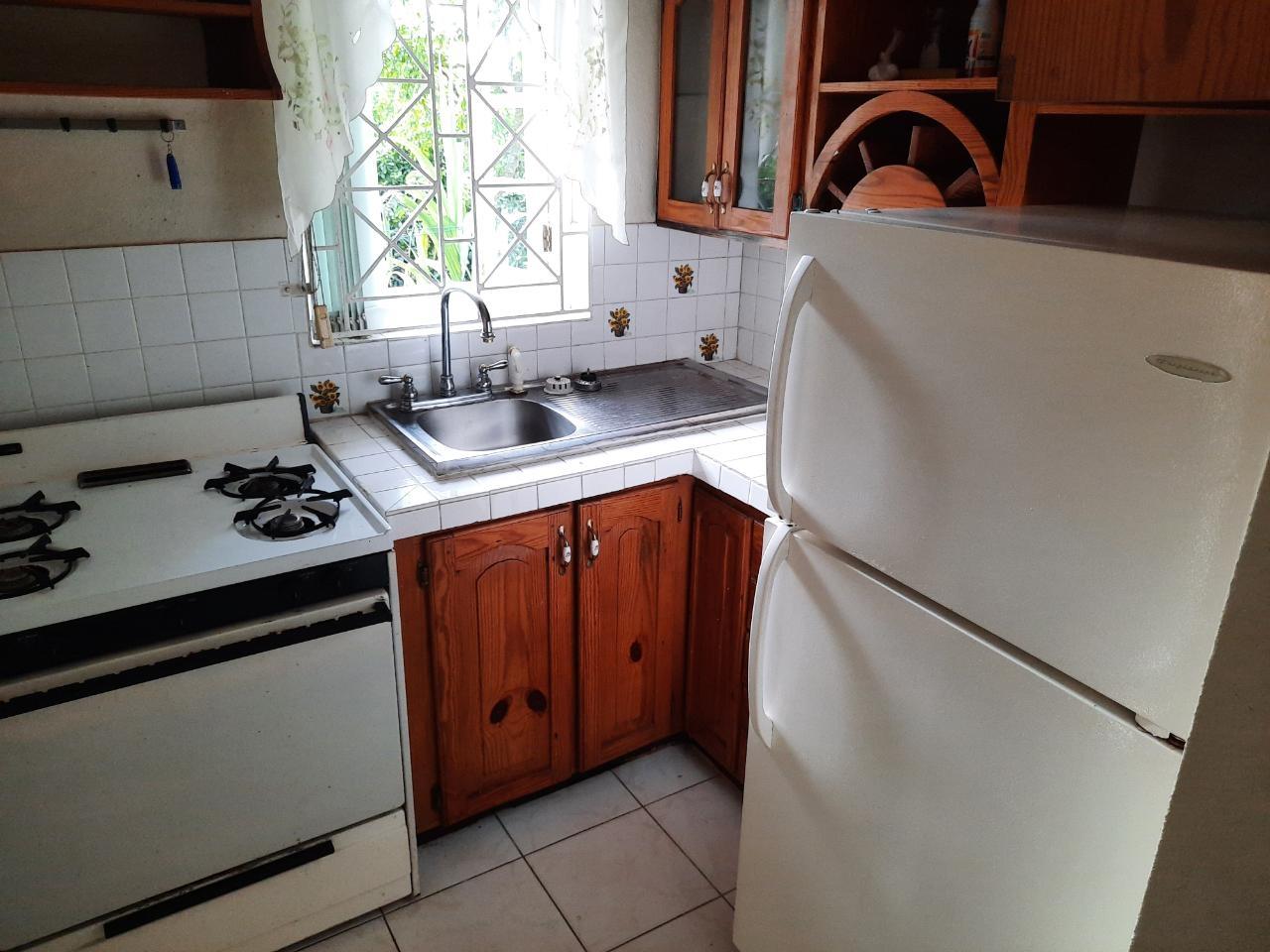 Apartment For Rent: GOLDEN SPRING ROAD, Kingston 9 | $80,000 photo 7