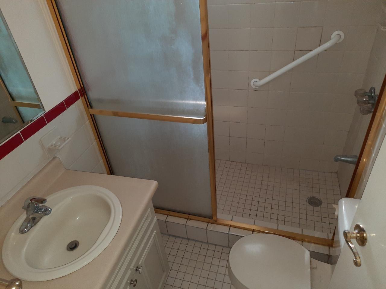 Apartment For Rent: GOLDEN SPRING ROAD, Kingston 9 | $80,000 photo 8