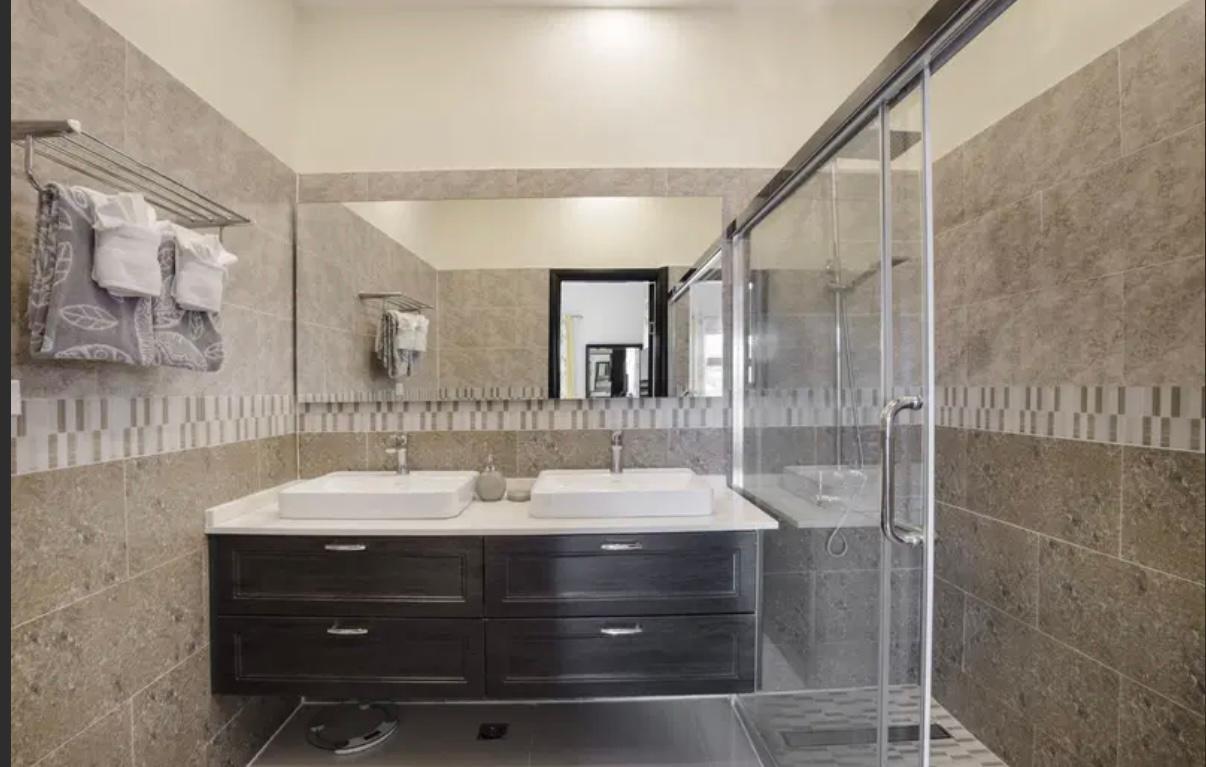 House For Rent: PYRAMID POINT, Ocho Rios | $2,600 photo 2