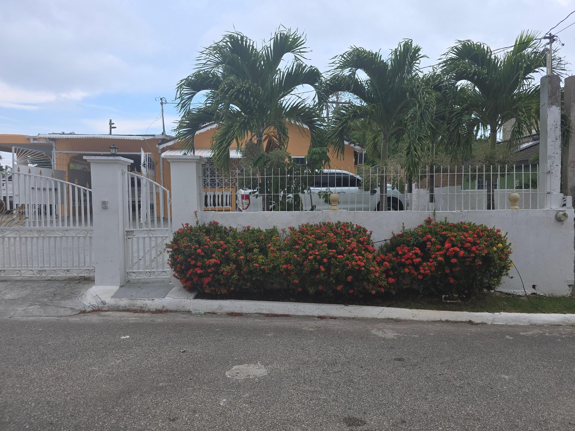 House For Sale: GUANGO CRESCENT, RHYNE PA, Montego Bay | $45,000,000 photo 3