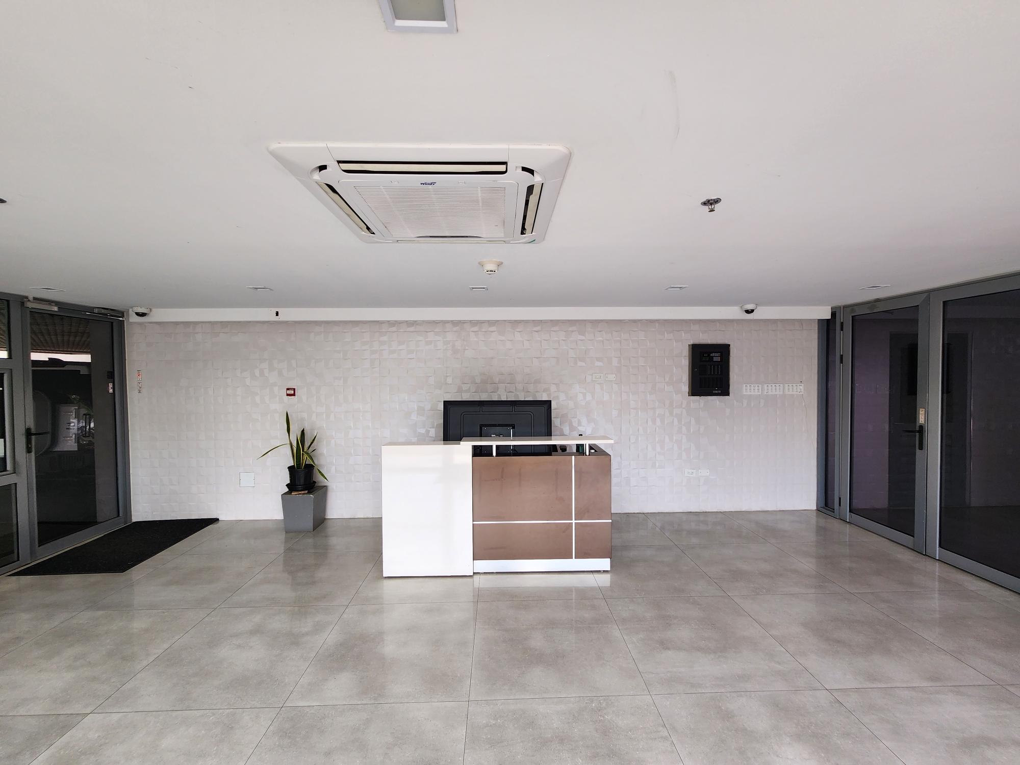 Apartment For Sale: WATERLOO ROAD, Kingston 10 | $305,000 photo 4