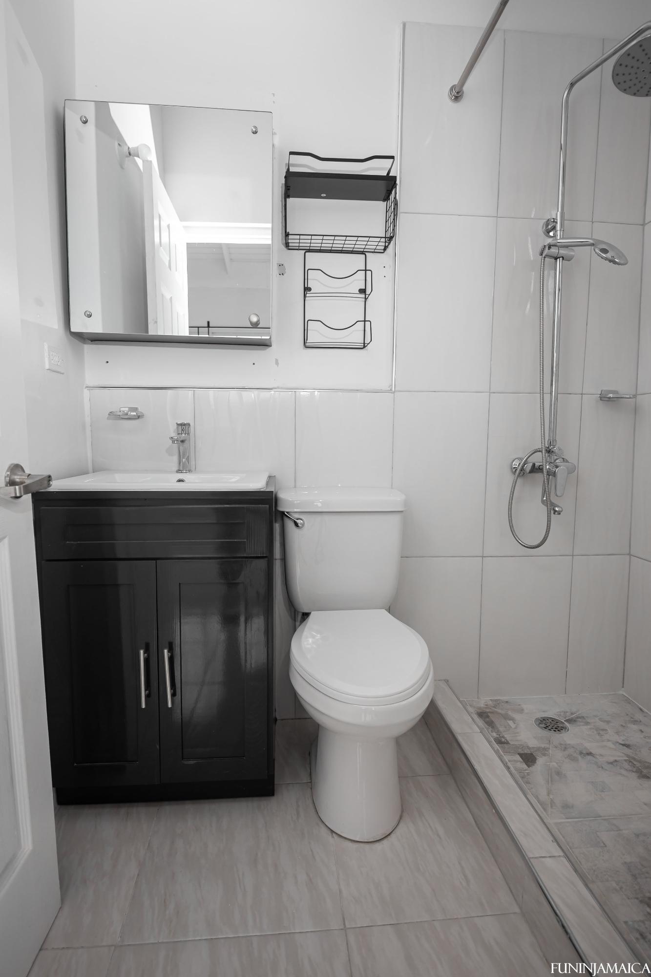 Townhouse For Rent: SANDOWN PALMS, Sandown Park | $150,000 photo 9