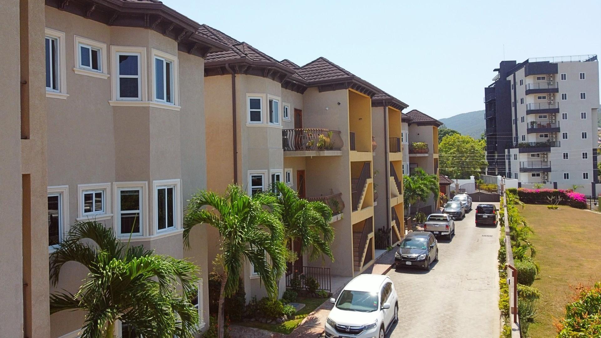 Apartment For Rent: OTTAWA AVENUE, Kingston 6 | $250,000 photo 2