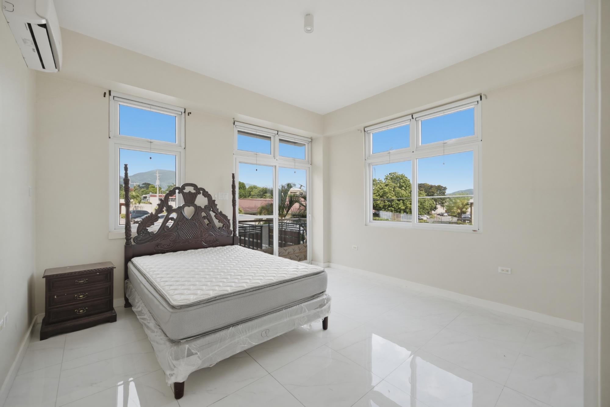 Apartment For Sale: CHARLEMONT AVENUE, Kingston 6 | $47,000,000 photo 6
