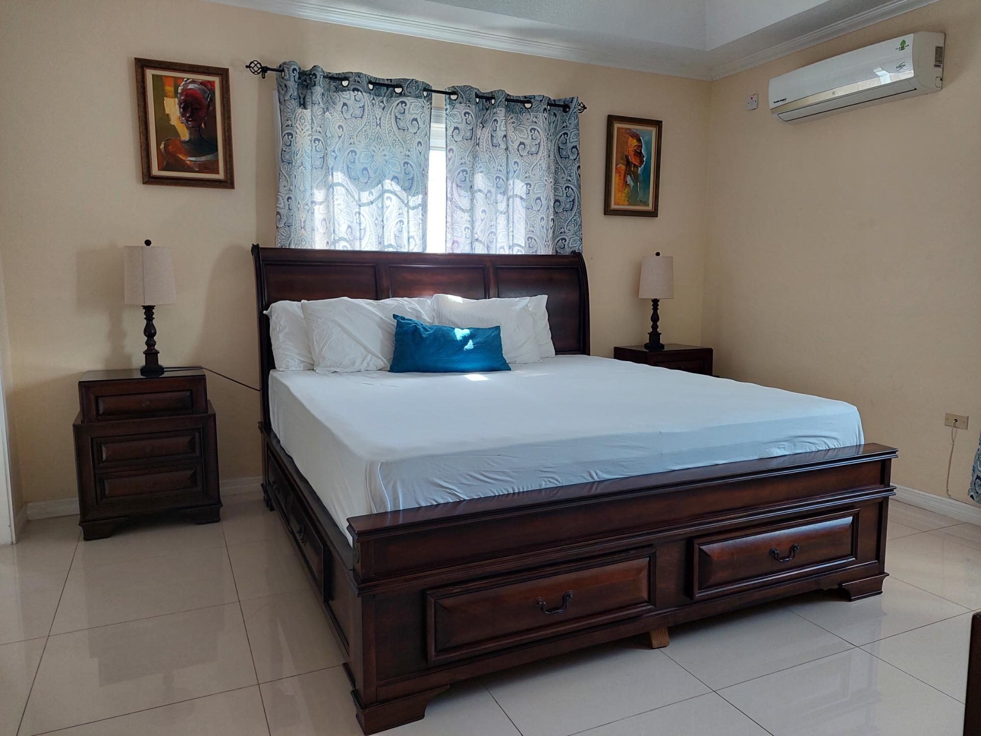 Apartment For Rent: SANDHURST AVENUE, Kingston 6 | $1,950 photo 2