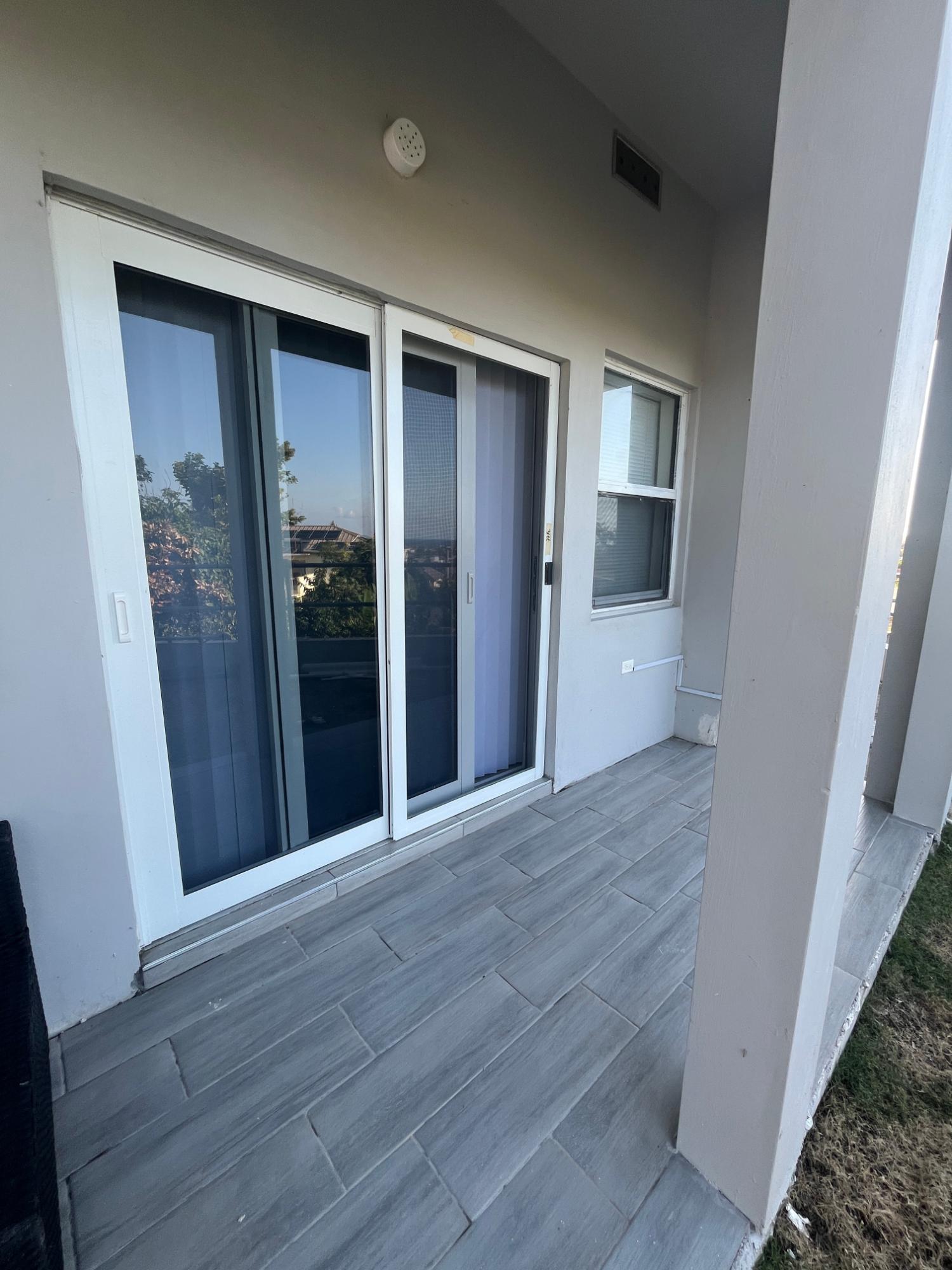 Apartment For Rent: CAMELOT VILLAGE PH 2, Discovery Bay | $1,150 photo 12