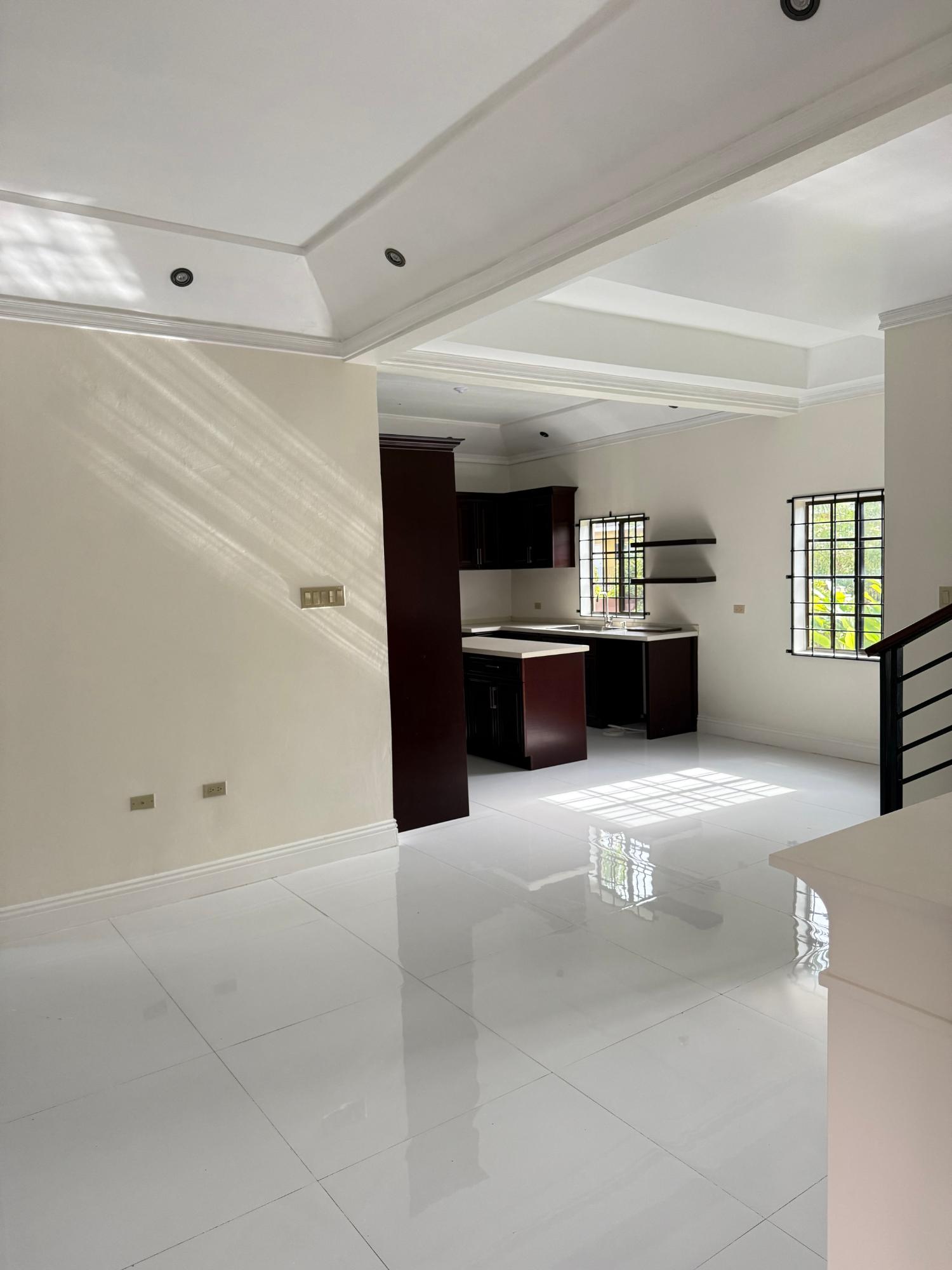 Townhouse For Sale: VILLA ROAD, Mandeville | $500,000 photo 8