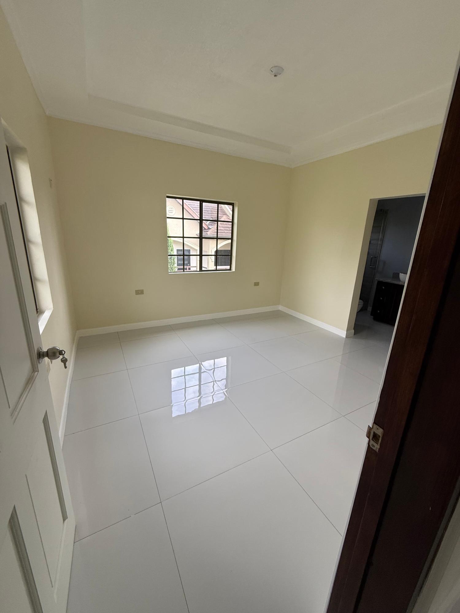 Townhouse For Rent: VILLA ROAD, Mandeville | $3,000 photo 15