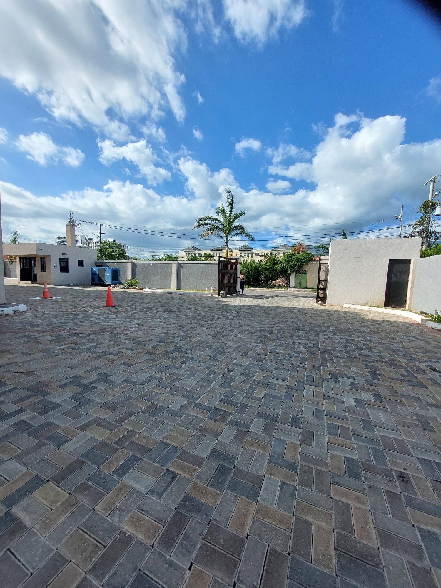Apartment For Rent: 1 ARGYLE ROAD, Kingston 5 | $2,200 photo 9