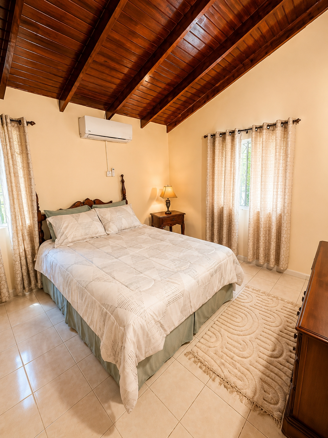 Apartment For Rent: BOGUE VILLAGE, Montego Bay | $135,000 photo 4