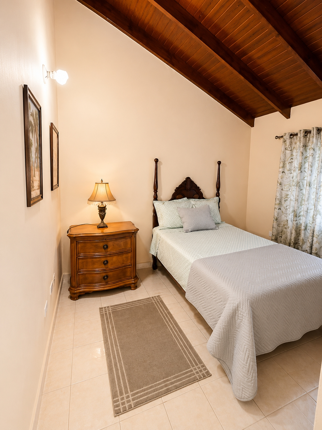 Apartment For Rent: BOGUE VILLAGE, Montego Bay | $135,000 photo 5